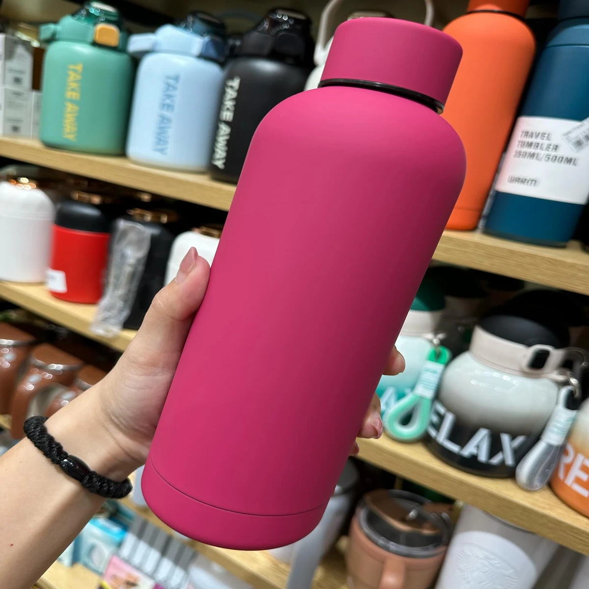 Vacuum Water Bottle Stainless steel vacuum flask Hot and cold