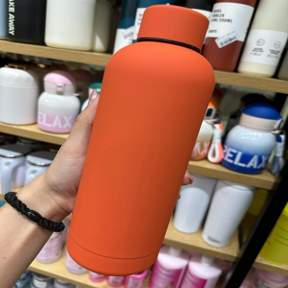 Vacuum Water Bottle Stainless steel vacuum flask Hot and cold
