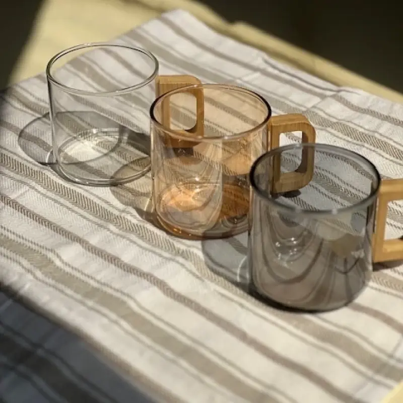Minimalist Glass Mug with Wooden Handle 1 Pcs 200 ML